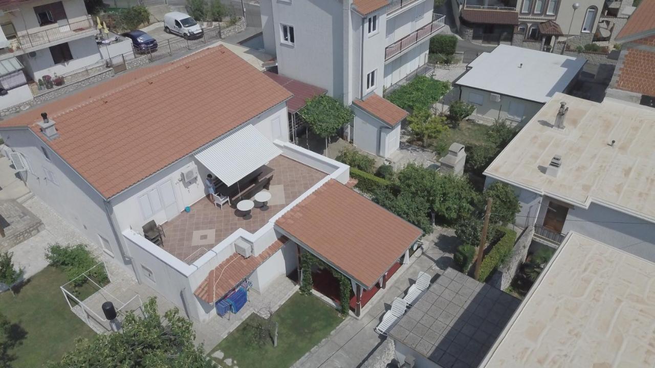 Apartment Sarar ツリクヴェニツァ エクステリア 写真