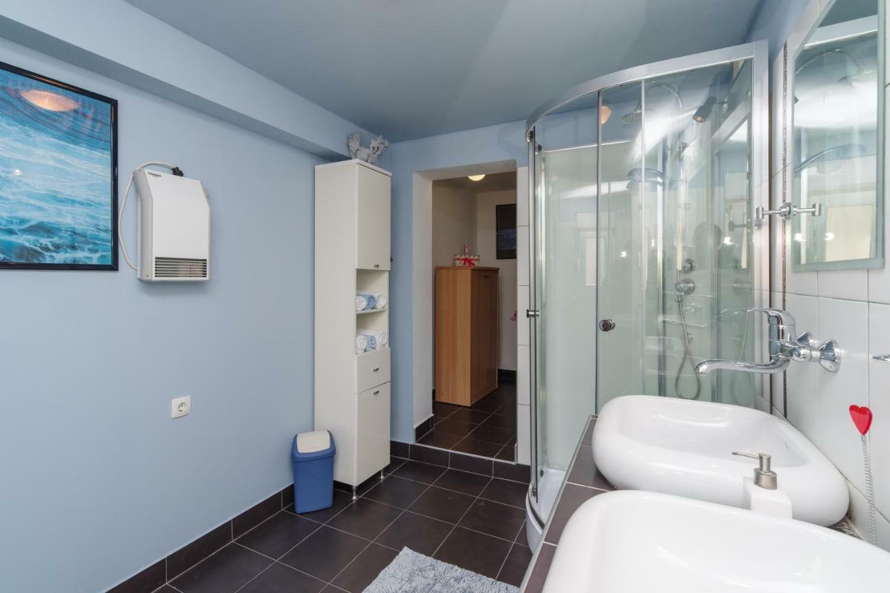 Apartment Sarar ツリクヴェニツァ エクステリア 写真